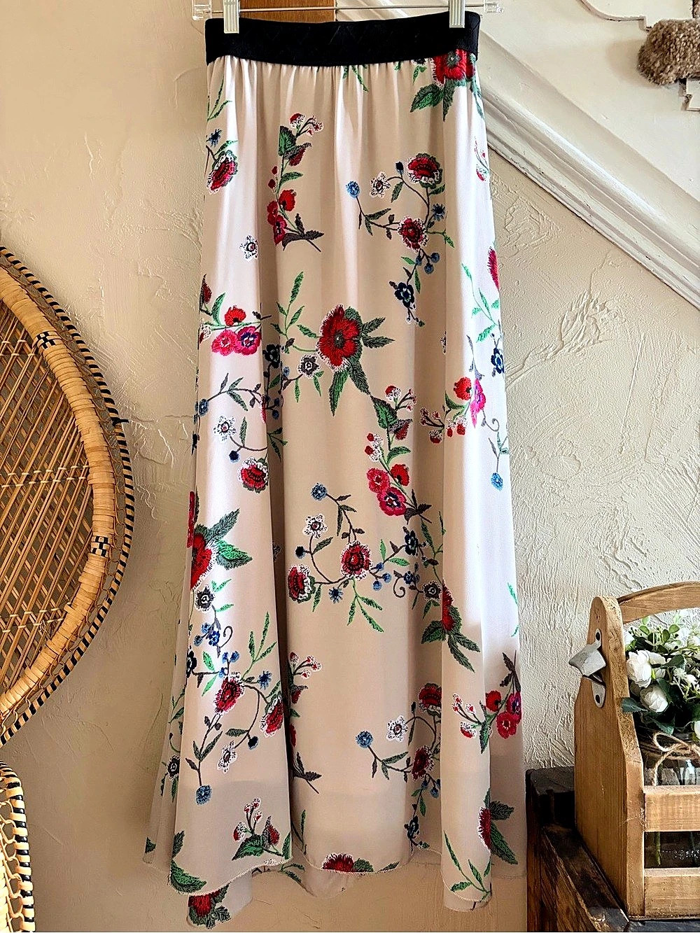 Lularoe Floral Maxi Skirt in Cream, Blue & Red Size XS